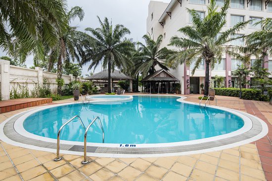 Outdoor Pool - Ảnh của Khách Sạn Sài Gòn Quảng Bình, Đồng Hới - Tripadvisor