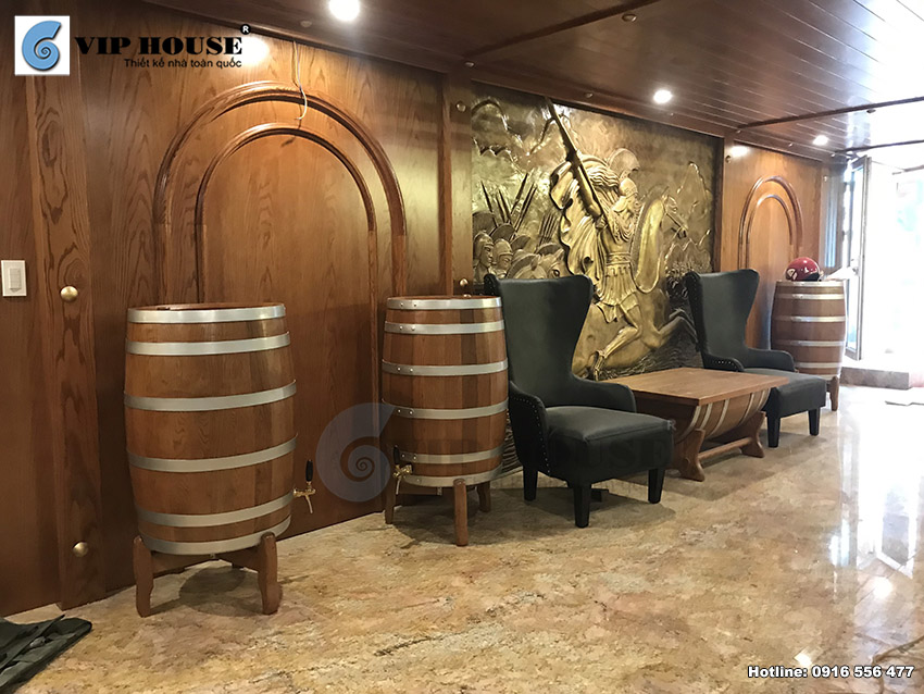 Thi công sảnh hành lang hầm rượu với chất liệu gỗ cao cấp
