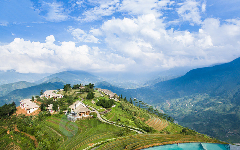 Mẫu thiết kế resort view hướng núi với khung cảnh hùng vị đầy cuốn hút
