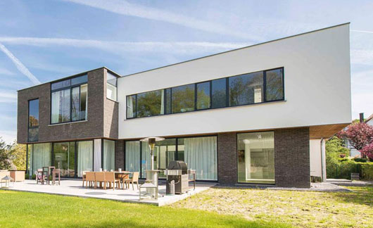 Biệt thự hiện đại 2 tầng với nội thất đẹp lung linh