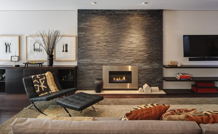 Phòng khách sang trọng với thảm lông màu trắng