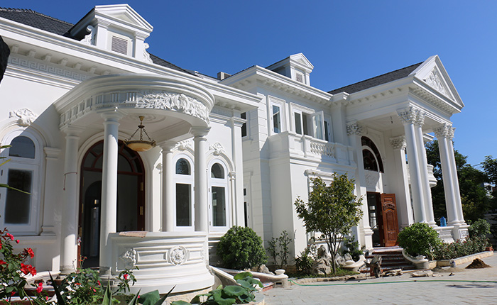 Biệt thự 2 tầng kiểu Pháp trước ngày hoàn thành